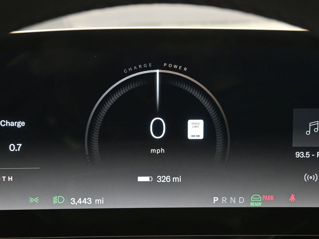 Used 2025 Lucid Air Touring image 9