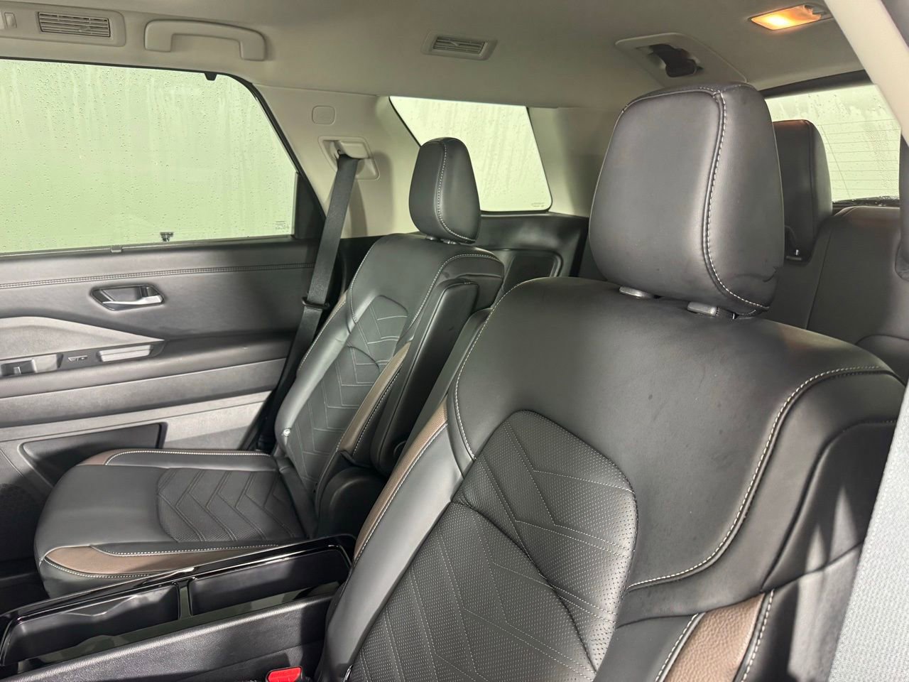 Used 2025 Nissan Pathfinder Platinum image 29
