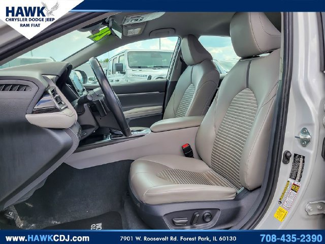 Used 2024 Toyota Camry SE FWD image 8