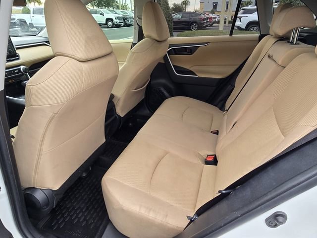 Used 2020 Toyota RAV4 LE image 11