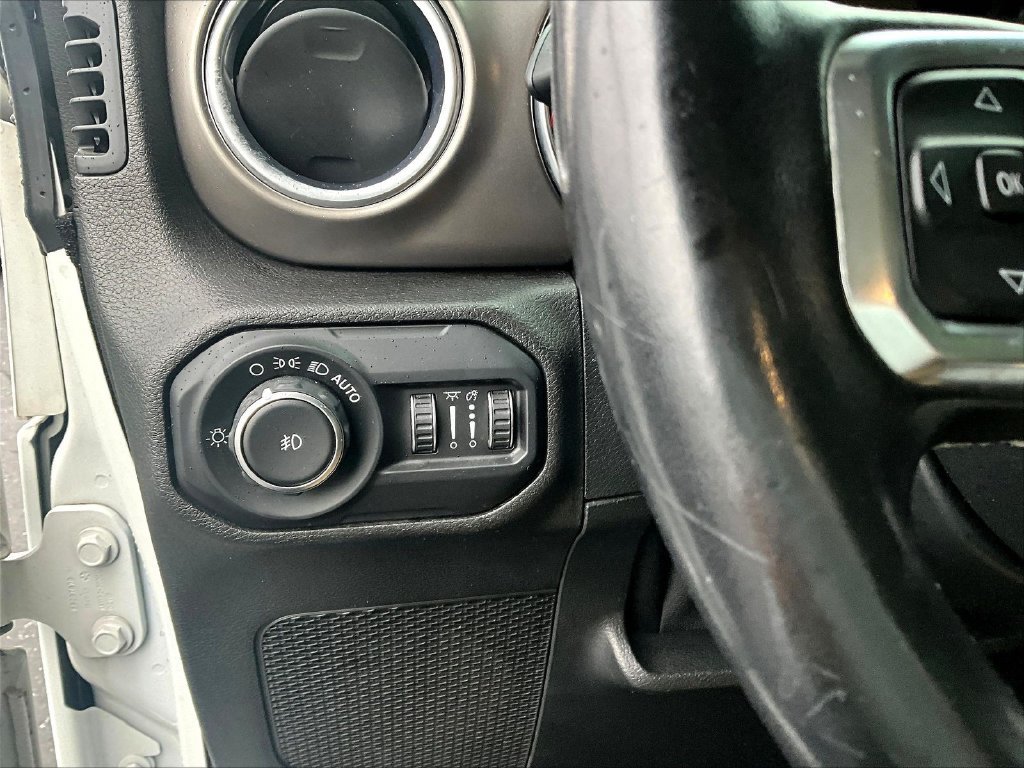 Used 2019 Jeep Wrangler Unlimited Rubicon AWD/4WD image 18