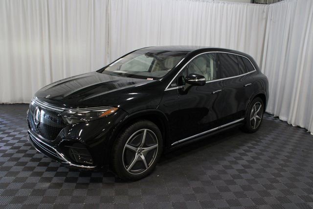 Used 2023 Mercedes-Benz EQS 580 4MATIC SUV image 36