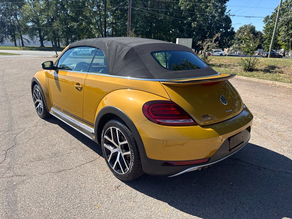 Used 2017 Volkswagen Beetle 1.8T Dune FWD image 3