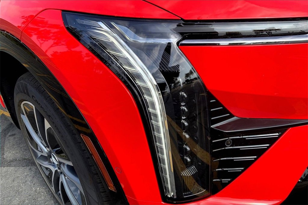 New 2026 Cadillac Optiq Sport 1 image 14