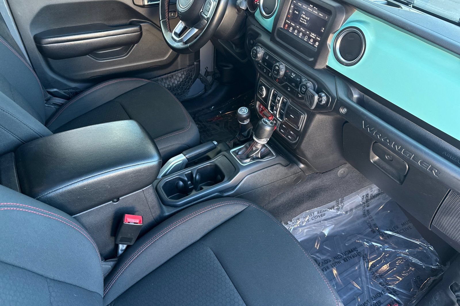 Used 2018 Jeep Wrangler Unlimited Rubicon AWD/4WD image 16