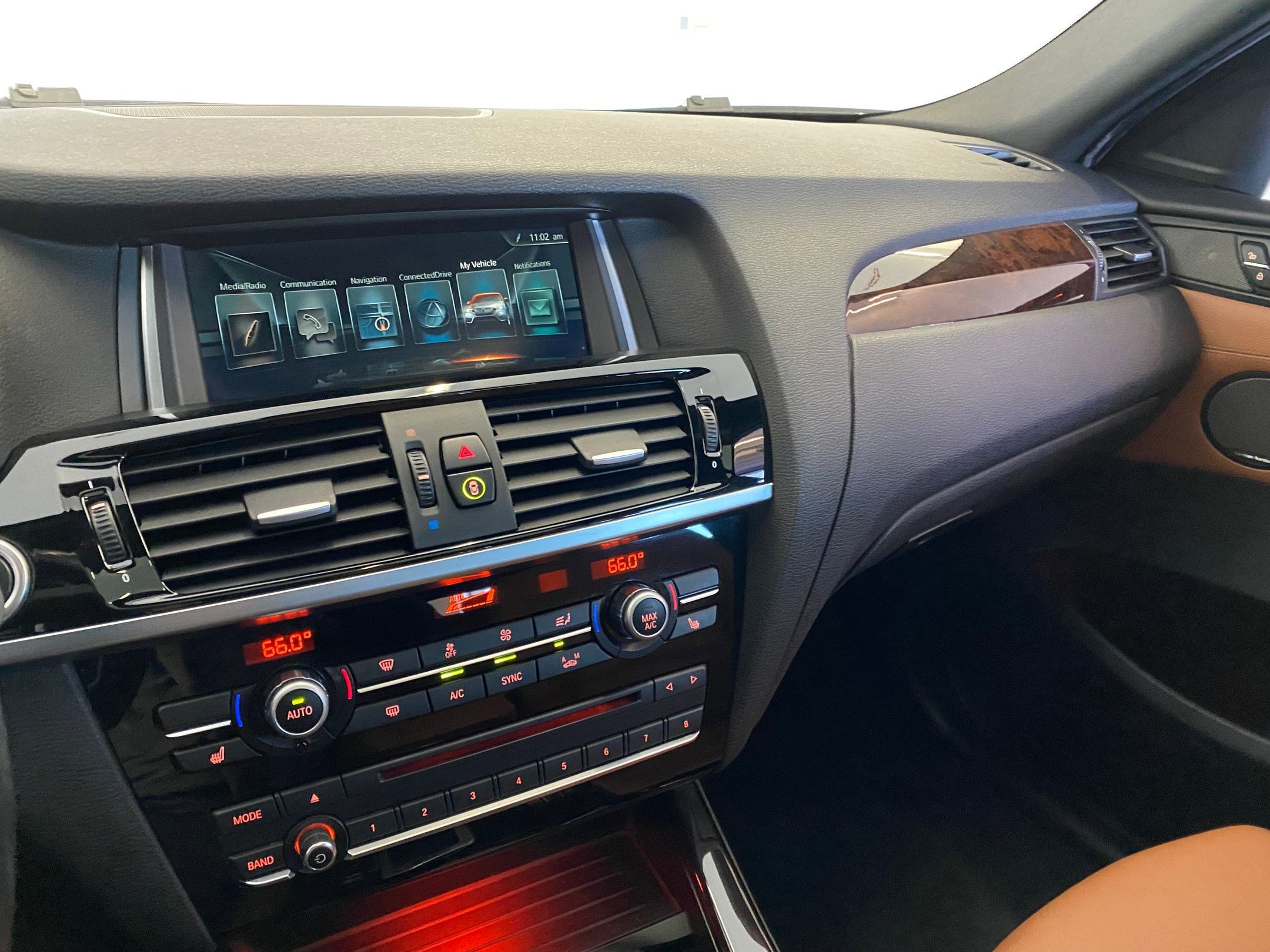 Used 2017 BMW X4 M40i image 25