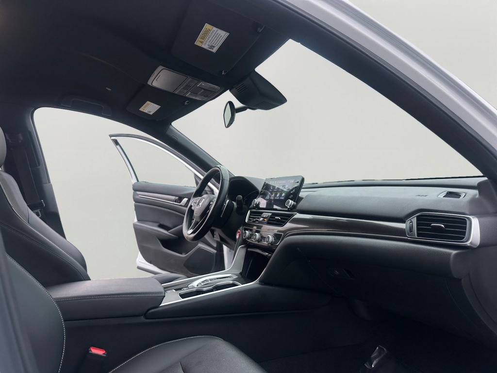 Used 2022 Honda Accord Sport image 11