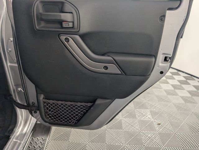 Used 2018 Jeep Wrangler Unlimited Sahara image 27