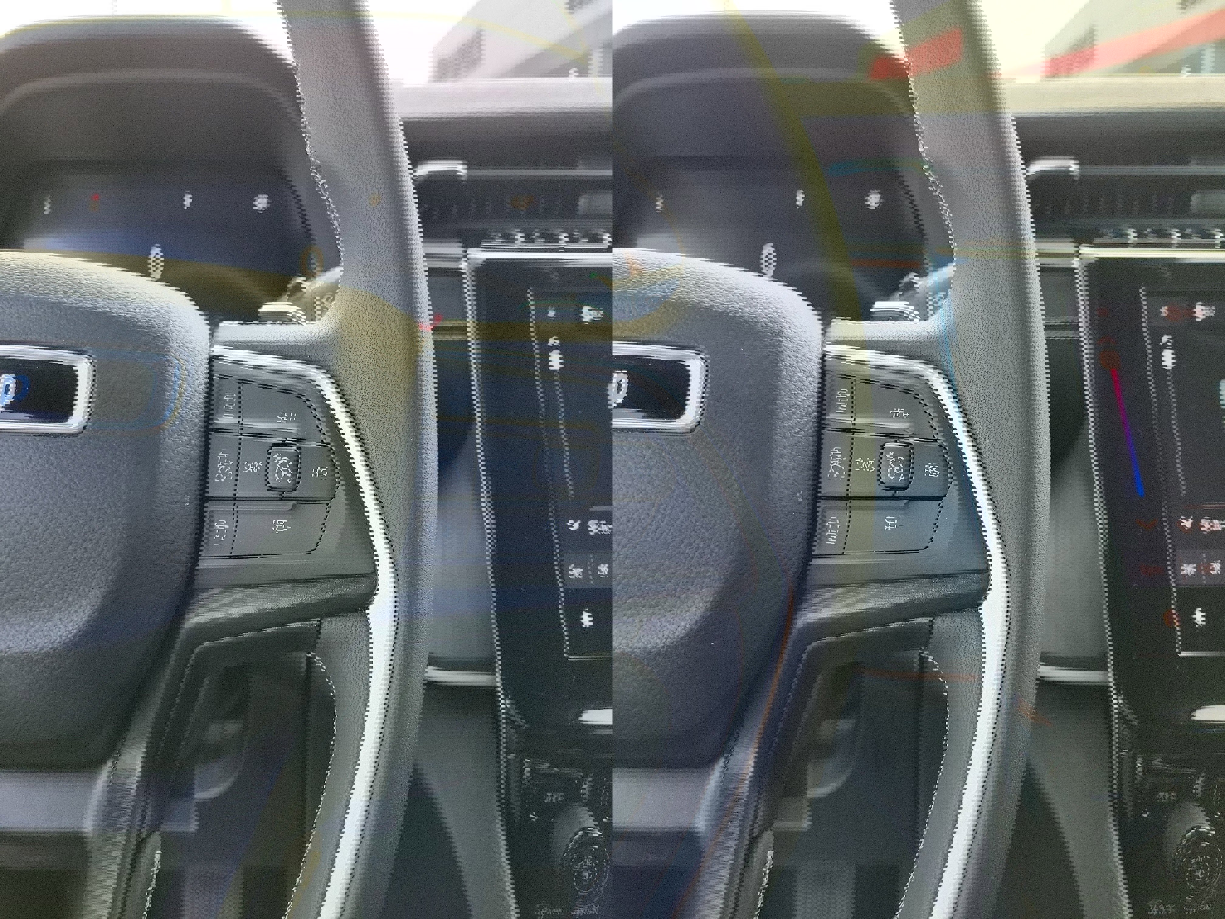 Used 2024 Jeep Grand Cherokee Laredo image 23