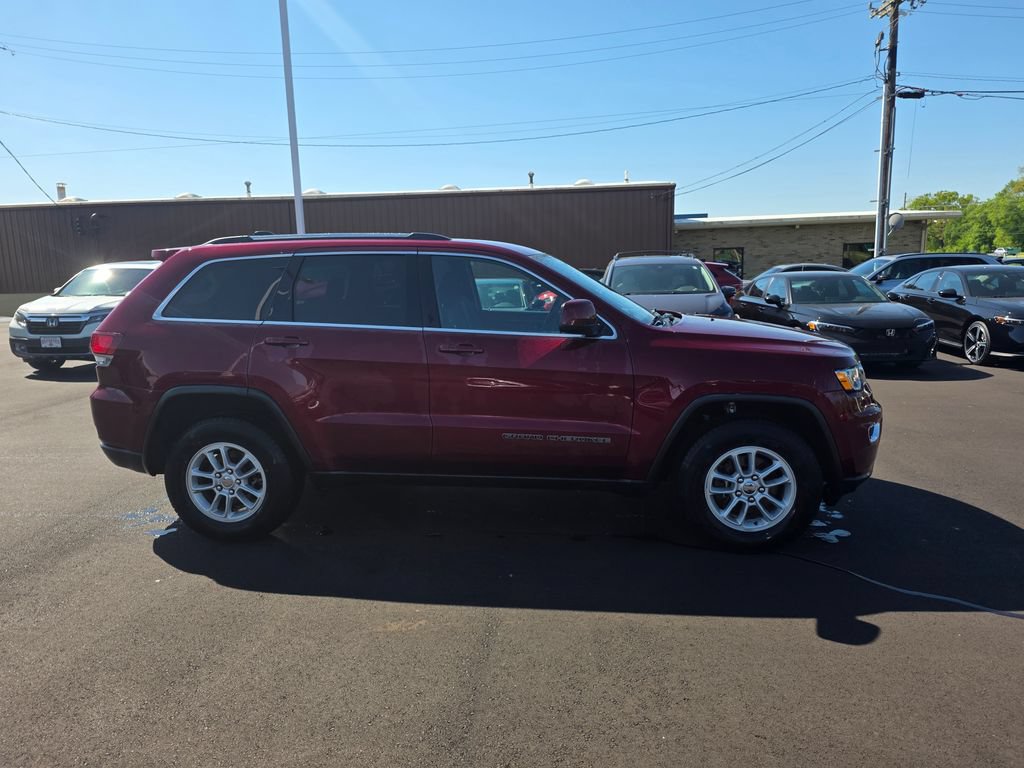 Used 2020 Jeep Grand Cherokee Laredo AWD/4WD image 2