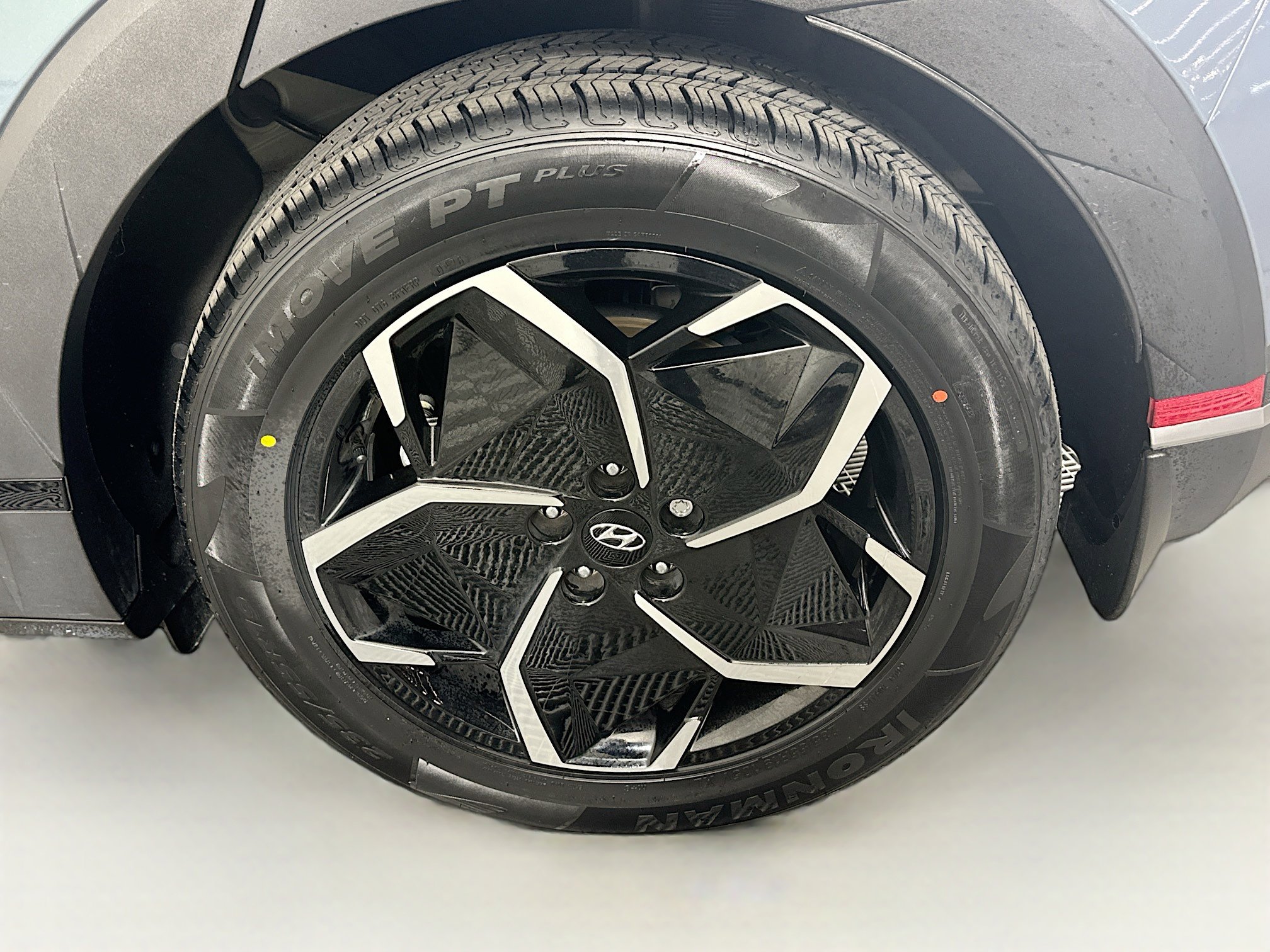 Used 2024 Hyundai Ioniq 5 SEL image 10