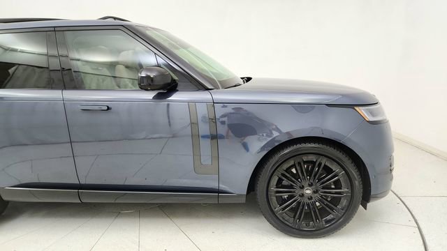 Used 2024 Land Rover Range Rover SE AWD/4WD image 7