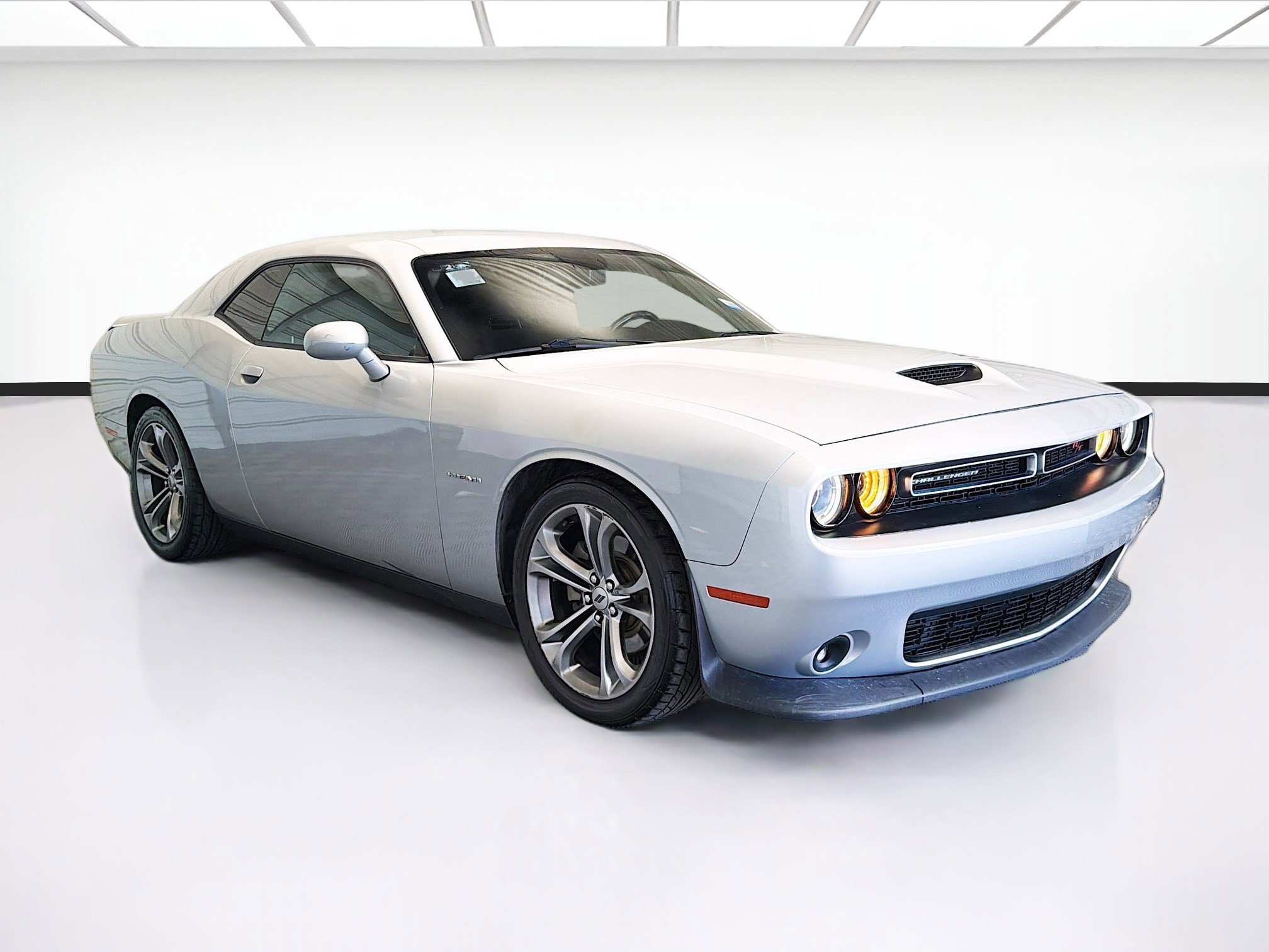 Used 2021 Dodge Challenger R/T image 3