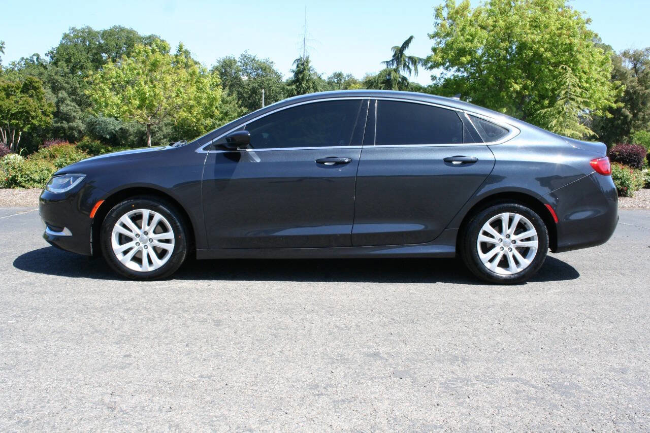 Used 2016 Chrysler 200 Limited Platinum image 8