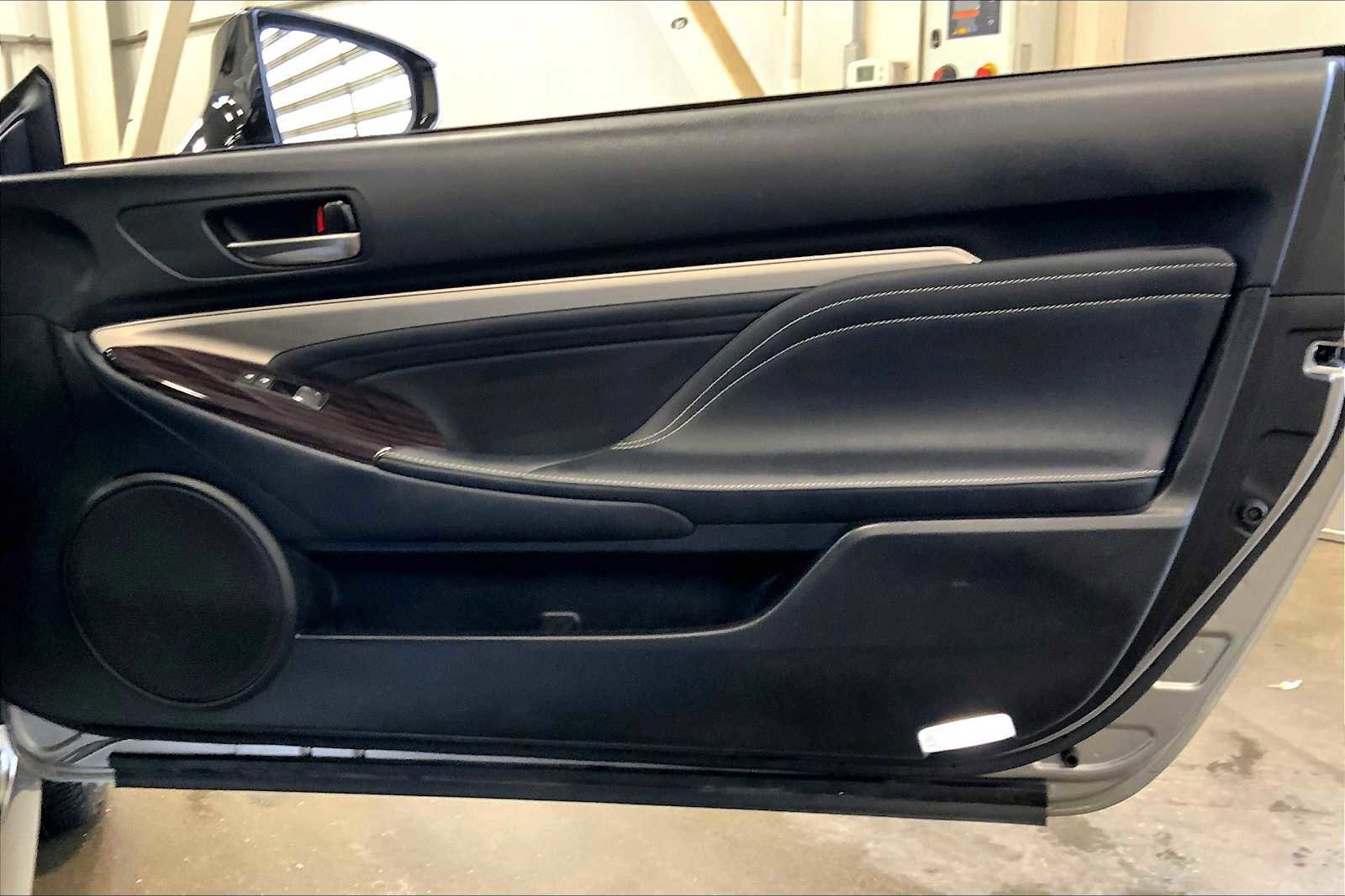 Used 2022 Lexus RC 300 w/ Navigation Package image 23