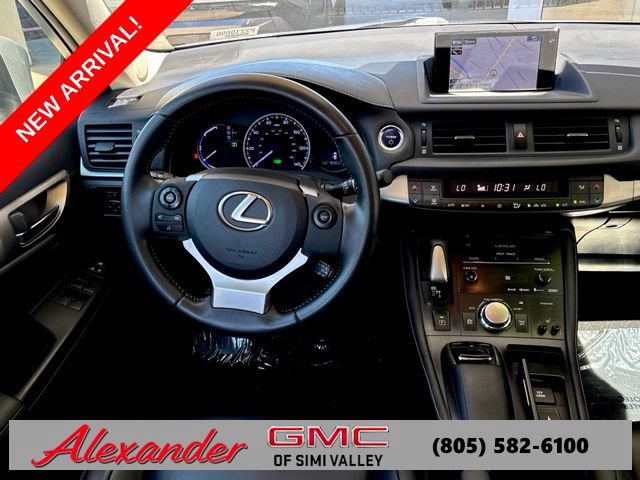 Used 2015 Lexus CT 200h w/ Navigation Package FWD image 17