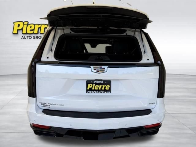 Used 2021 Cadillac Escalade Sport Platinum AWD/4WD image 4