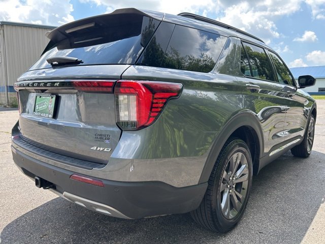 Used 2025 Ford Explorer Active w/ Active Comfort Package image 5