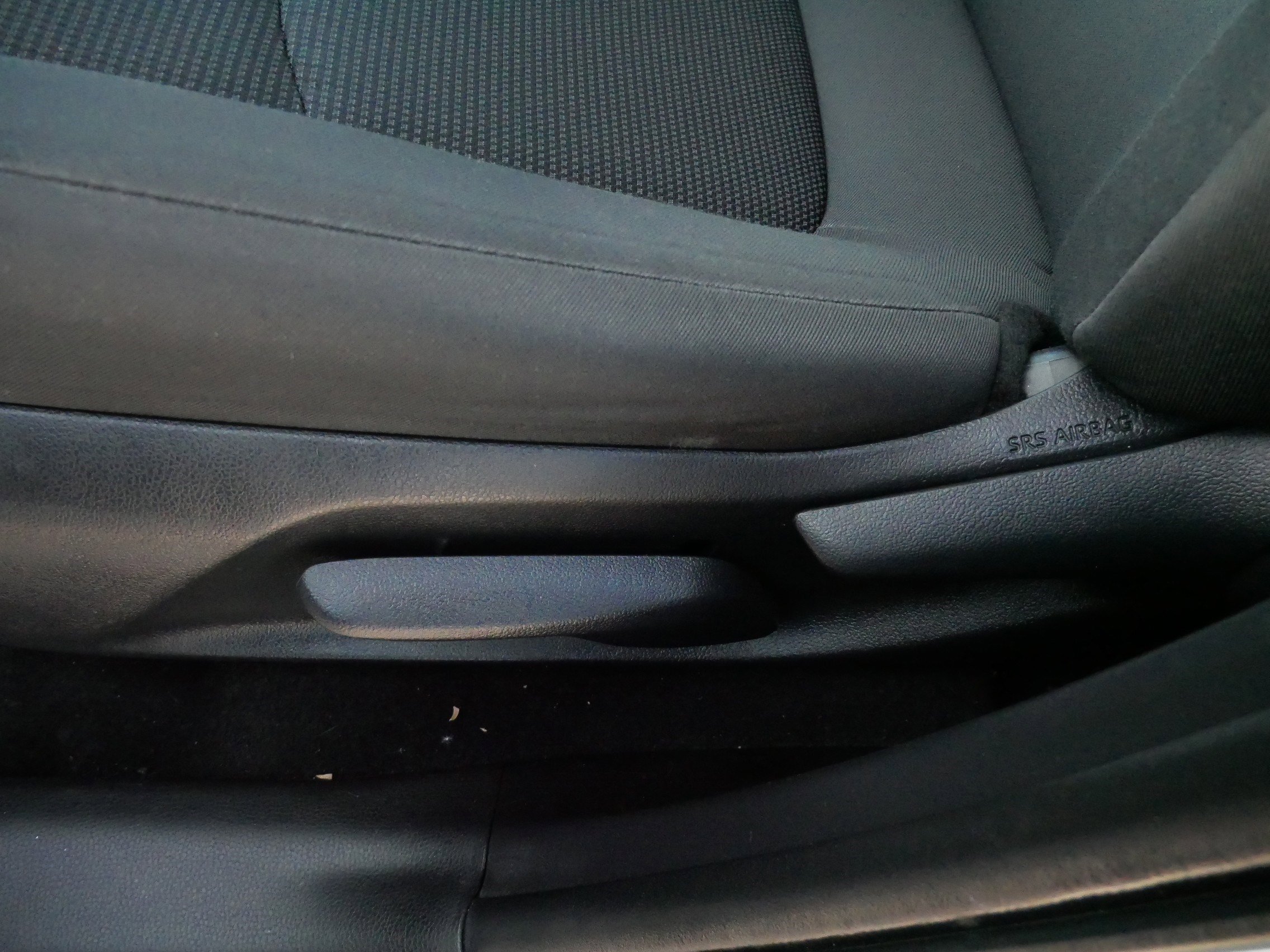 Used 2021 Toyota RAV4 LE image 20