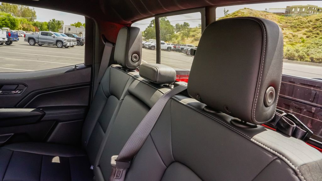 New 2026 GMC Canyon Elevation w/ Convenience Package RWD image 11