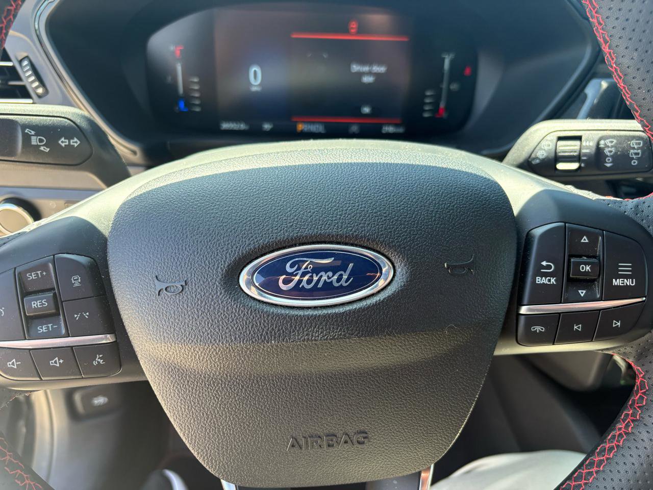 Used 2023 Ford Escape ST-Line w/ Tech Pack #1 AWD/4WD image 29
