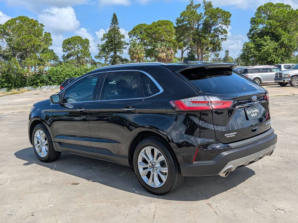 Used 2020 Ford Edge Titanium FWD image 6