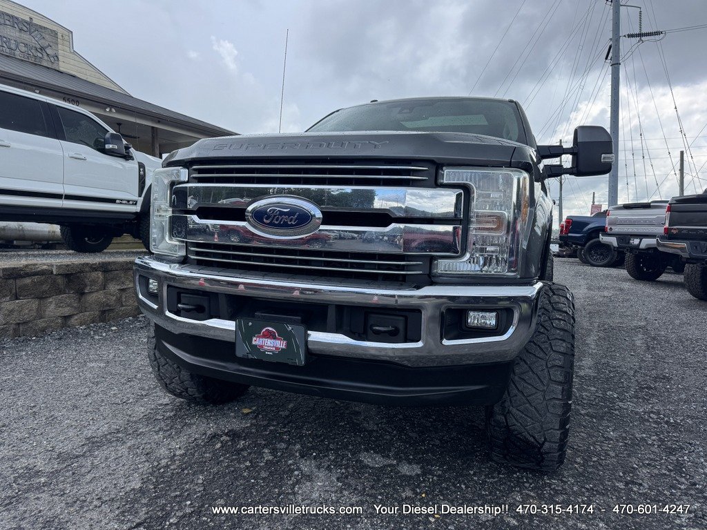 Used 2017 Ford F250 Lariat w/ Lariat Ultimate Package AWD/4WD image 4