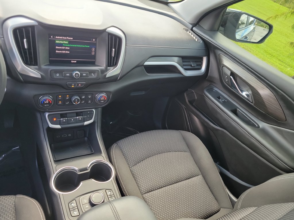 Used 2024 GMC Terrain SLE w/ Driver Convenience Package FWD image 28