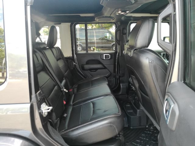 Used 2021 Jeep Wrangler Unlimited Sahara w/ Cold Weather Group AWD/4WD image 24