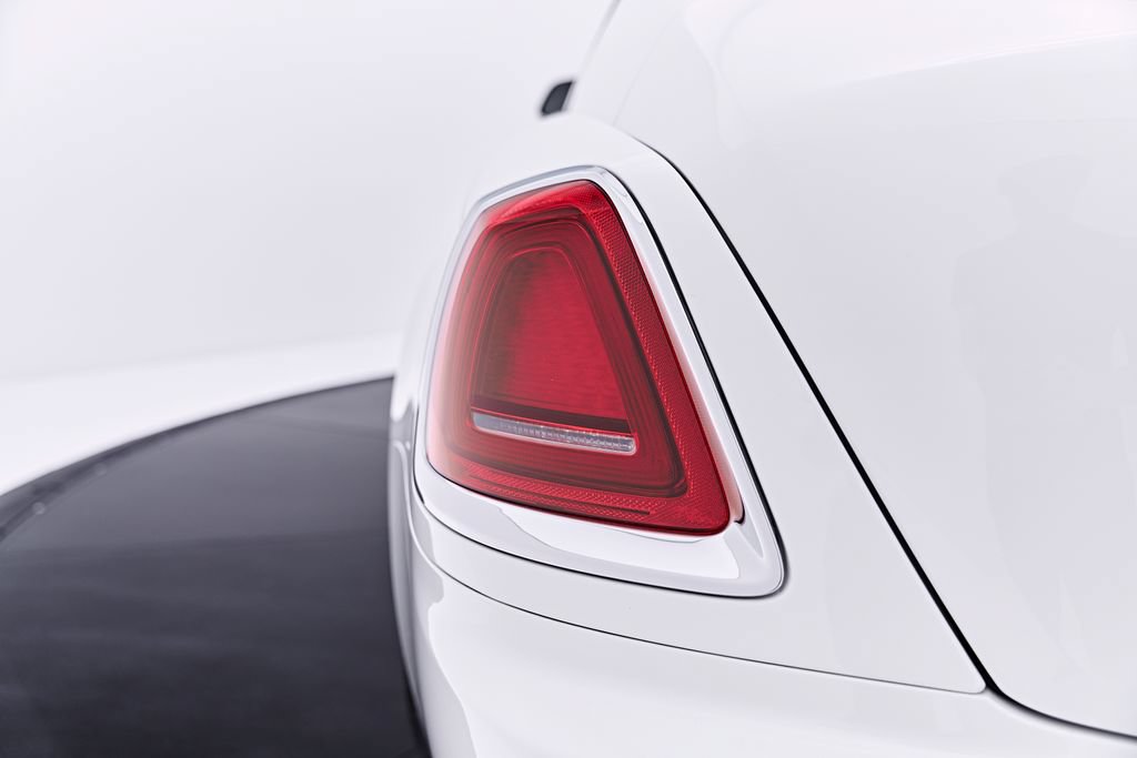 Used 2014 Rolls-Royce Wraith RWD image 28
