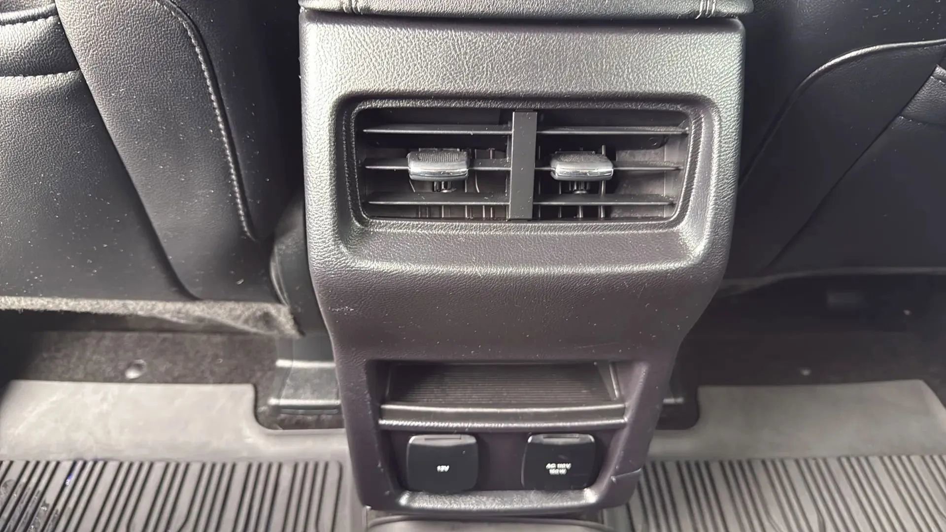 Used 2018 Ford Edge Sport w/ Ford Safe & Smart Package image 29