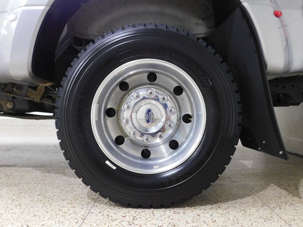 Used 2021 Ford F450 Limited w/ FX4 Off-Road Package AWD/4WD image 81
