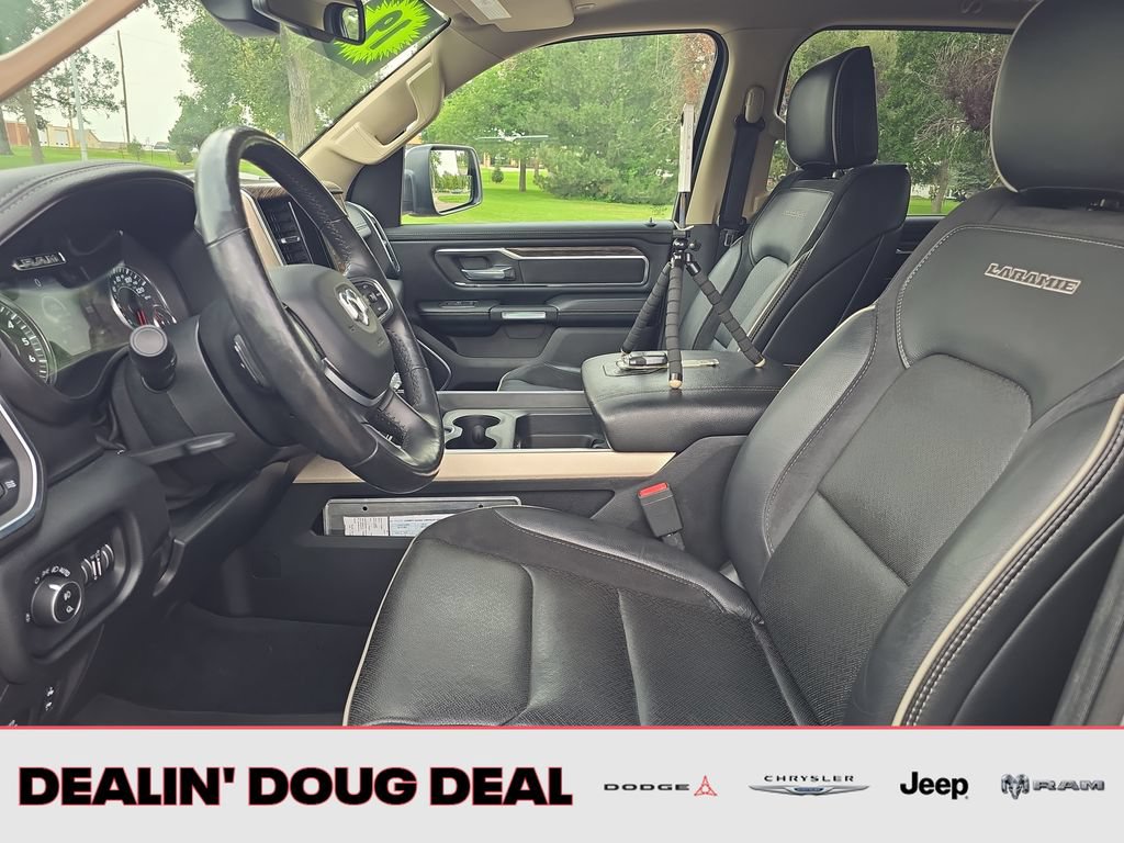Used 2019 RAM 1500 Laramie AWD/4WD image 11
