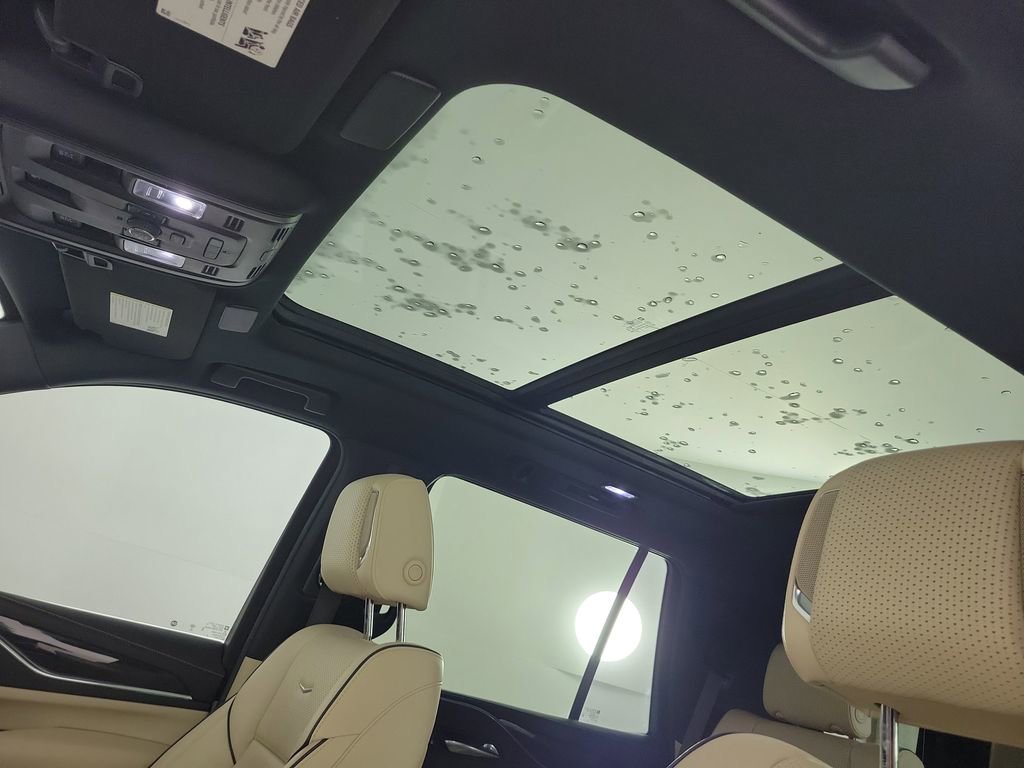Used 2021 Cadillac Escalade Premium Luxury w/ Performance Package RWD image 18