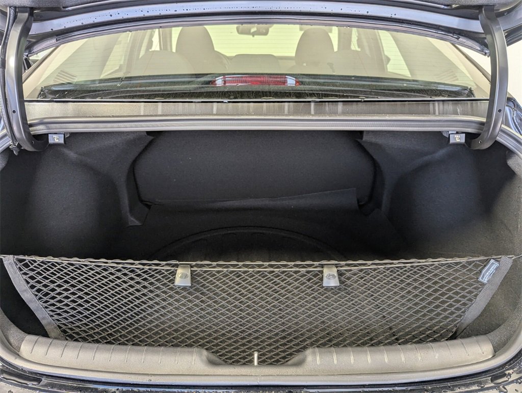 Certified 2025 Hyundai Elantra SE image 26