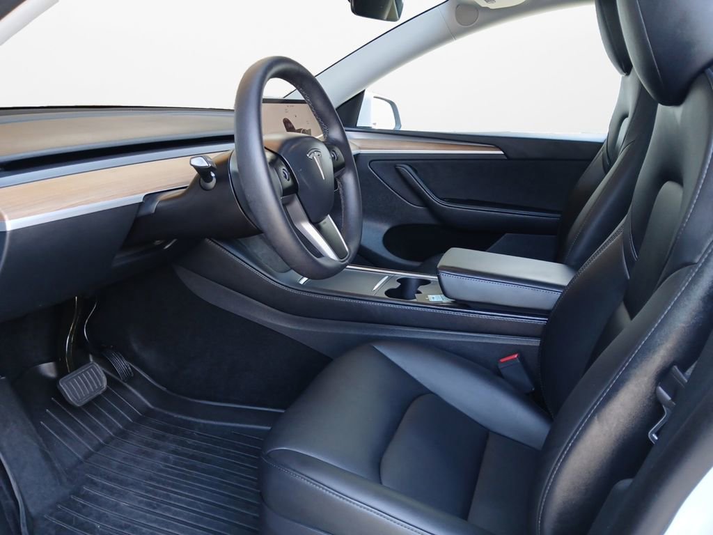 Used 2025 Tesla Model Y Long Range AWD/4WD image 19