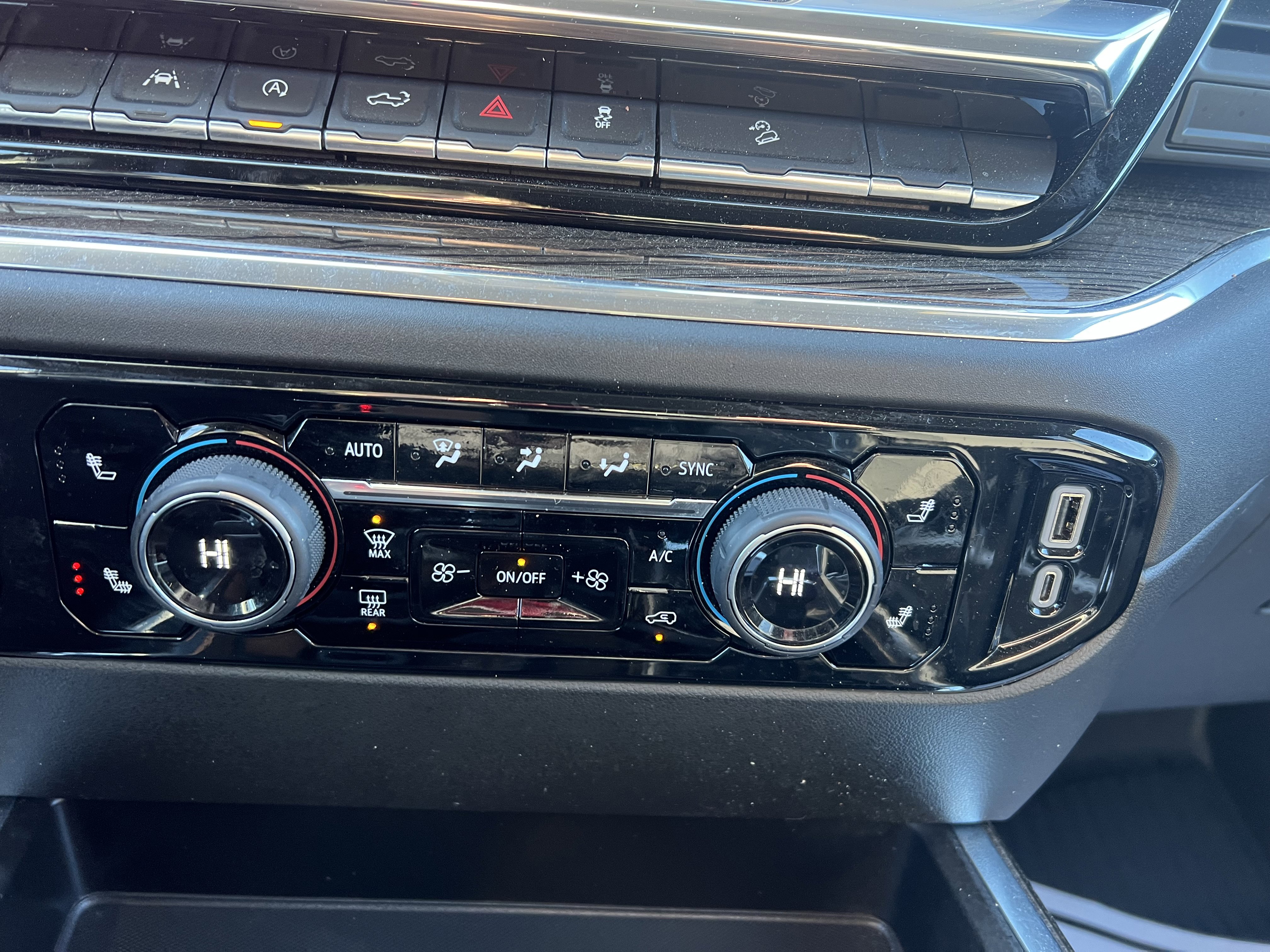 Certified 2025 Chevrolet Silverado 1500 RST w/ Convenience Package II image 25