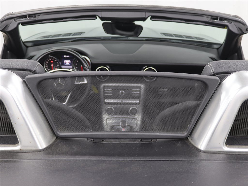 Used 2017 Mercedes-Benz SLC 300 image 17