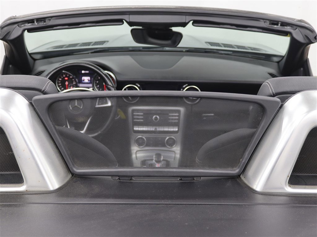 Used 2017 Mercedes-Benz SLC 300 image 17