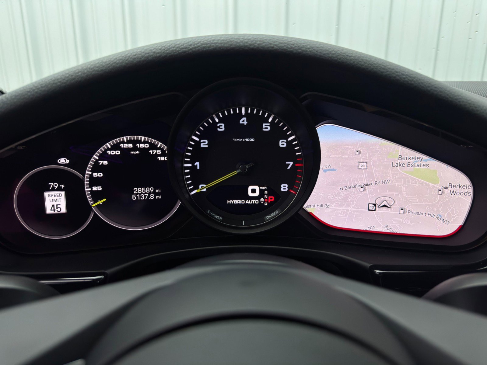 Used 2022 Porsche Panamera 4 AWD/4WD image 21