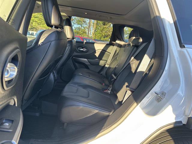 Used 2021 Jeep Cherokee Limited w/ Mopar Interior Package image 8