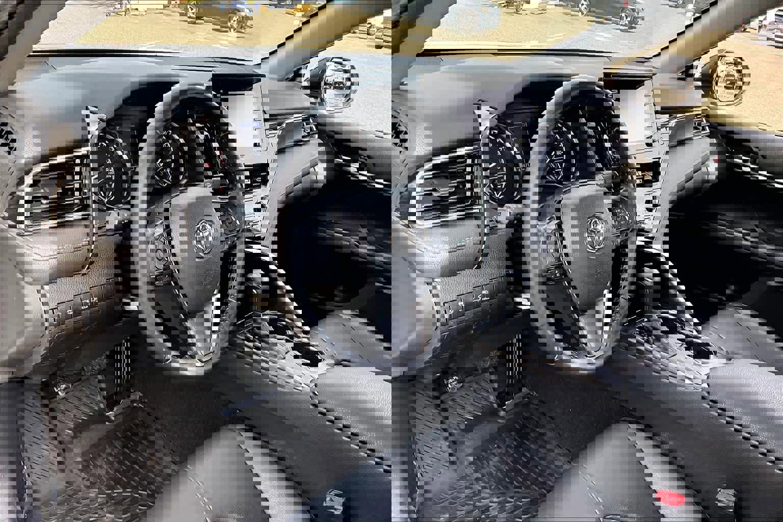 Certified 2021 Toyota Camry SE image 18