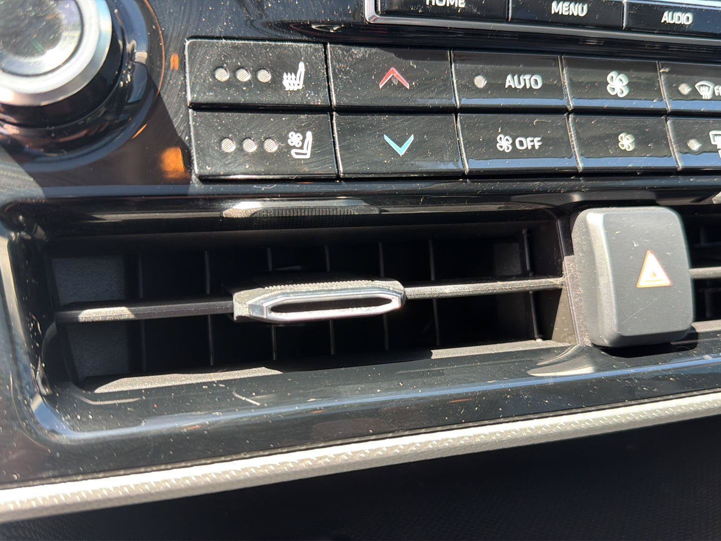 Used 2020 Toyota Highlander Platinum AWD/4WD image 29