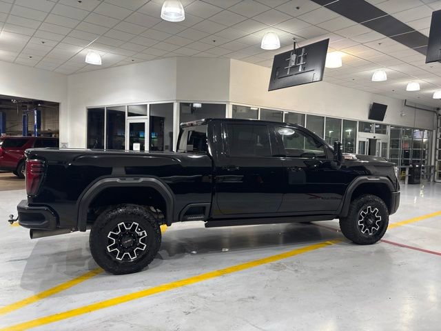 Used 2024 GMC Sierra 2500 AT4X AWD/4WD image 9