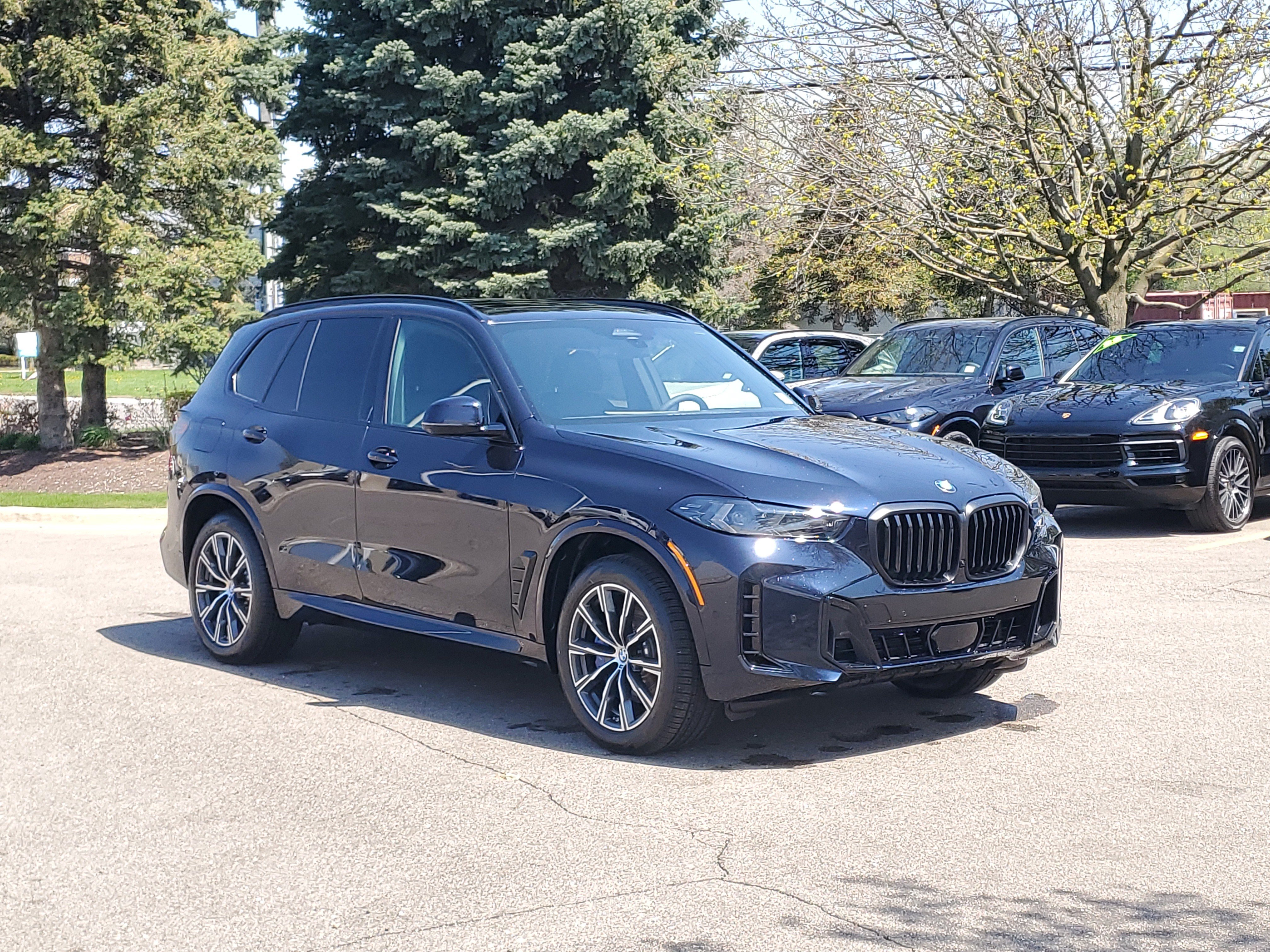 New 2026 BMW X5 xDrive40i w/ M Sport Package AWD/4WD image 4