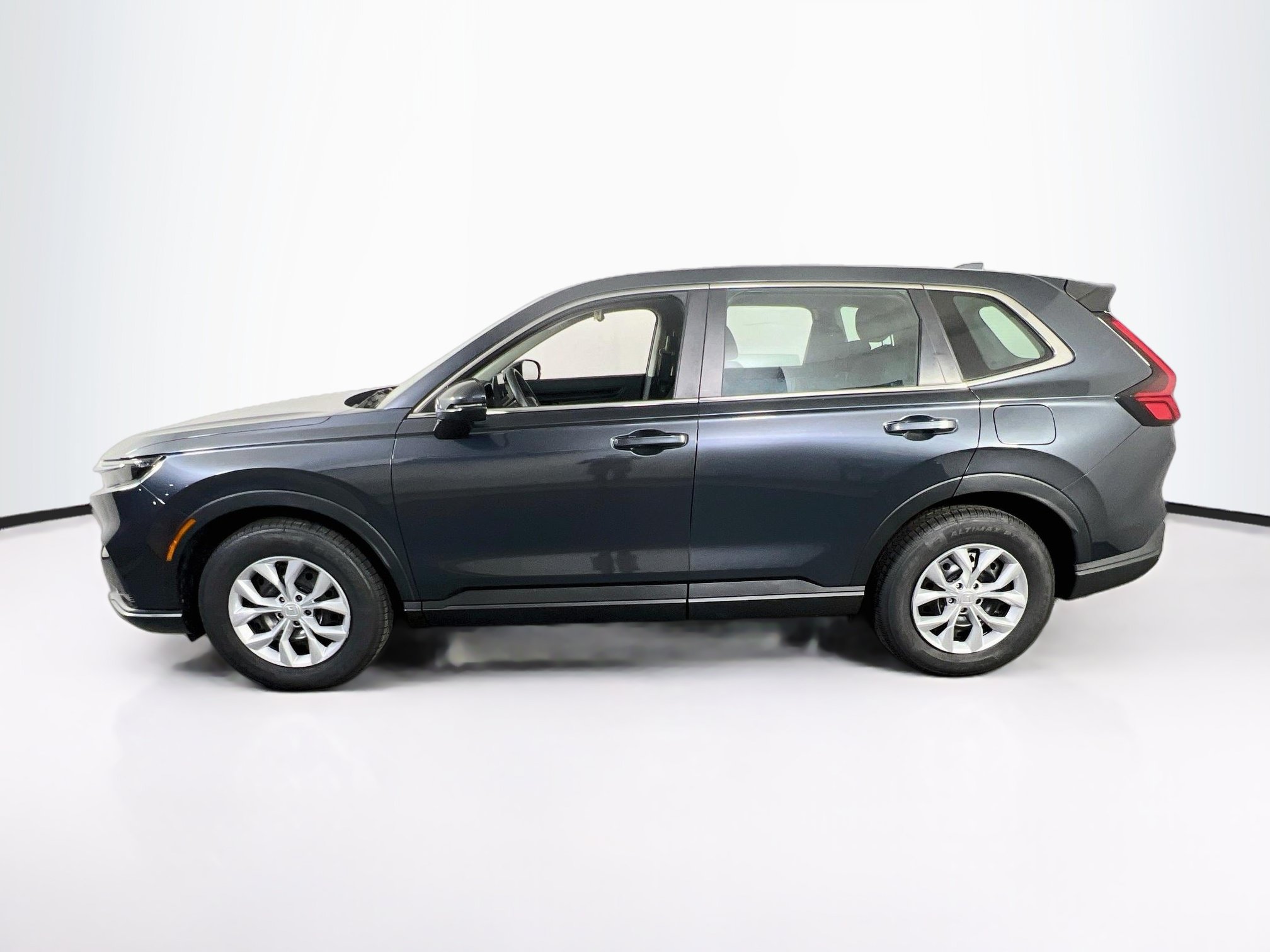 Used 2023 Honda CR-V LX image 8
