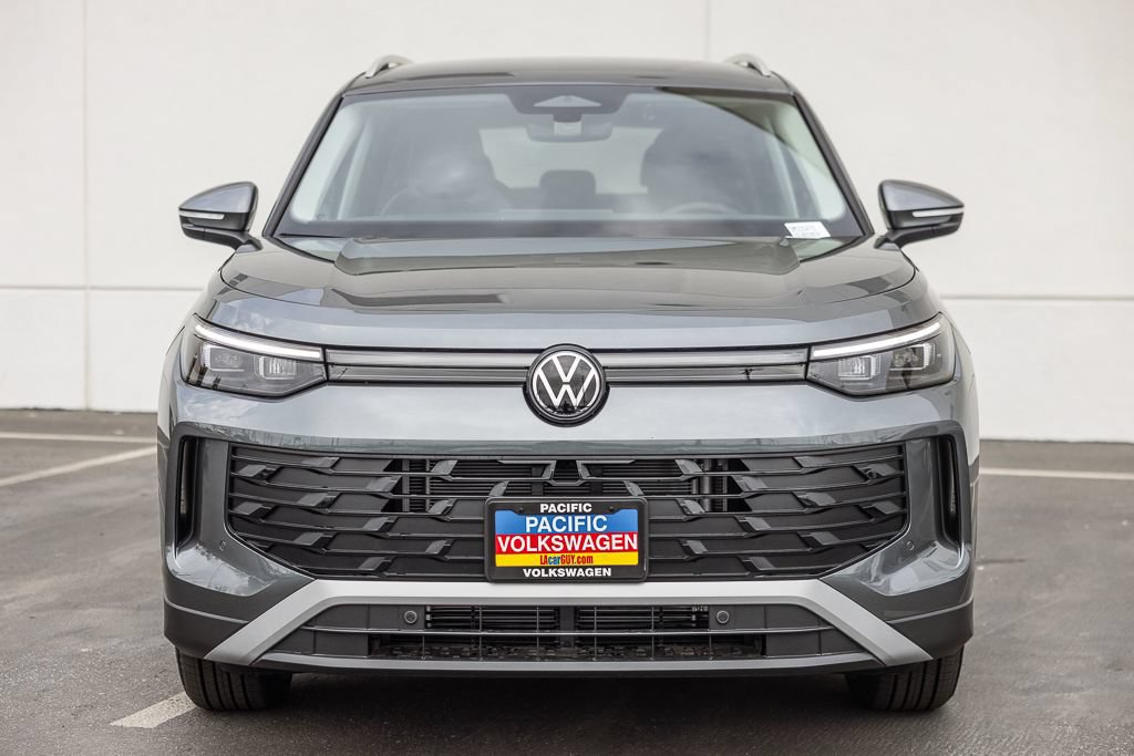 New 2026 Volkswagen Tiguan S FWD image 2