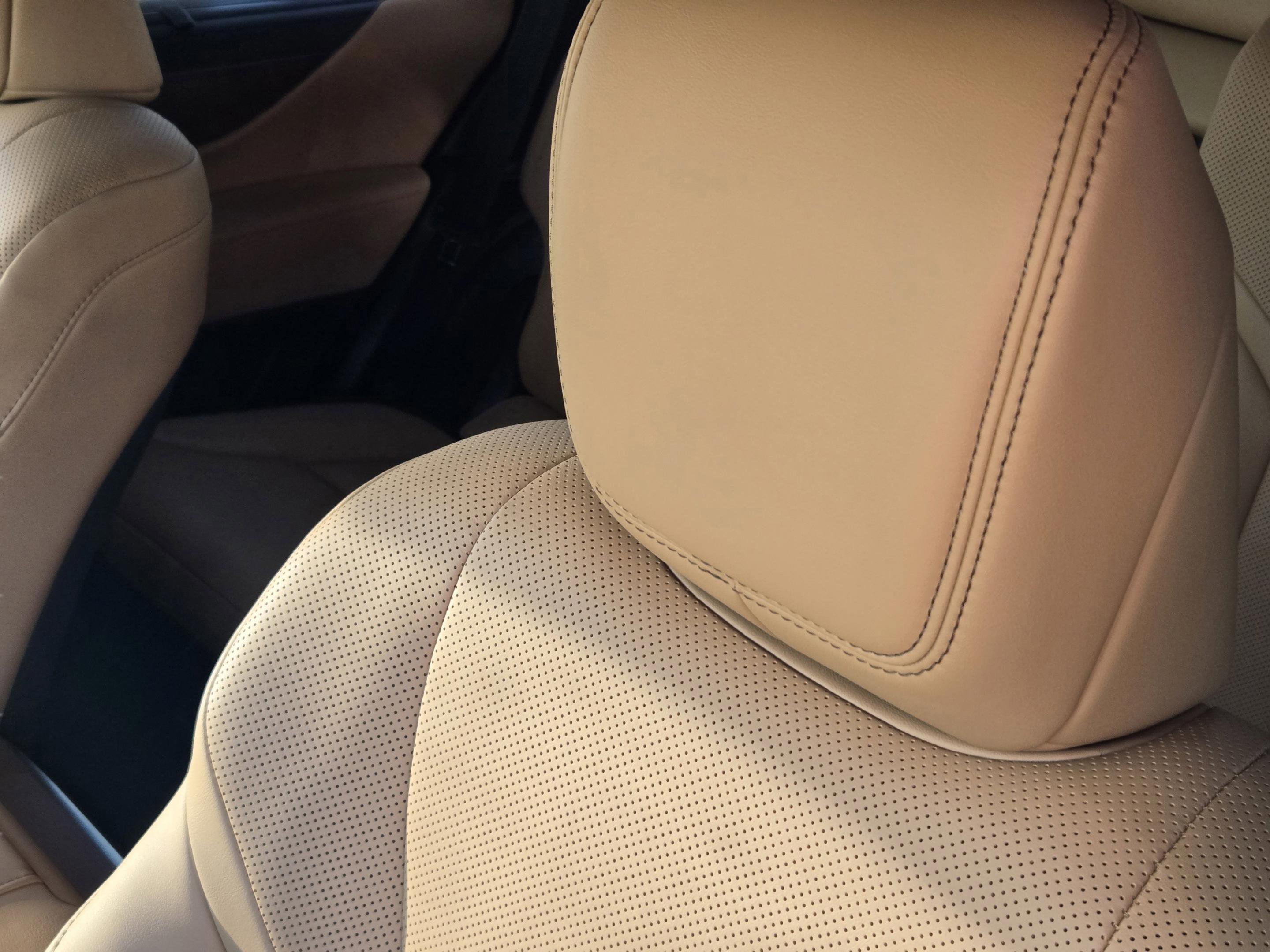 New 2026 Lexus LX 600 4WD w/ Luxury Package image 17