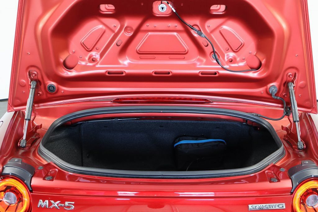 Certified 2025 MAZDA MX-5 Miata Grand Touring w/ Weather Package RWD image 15