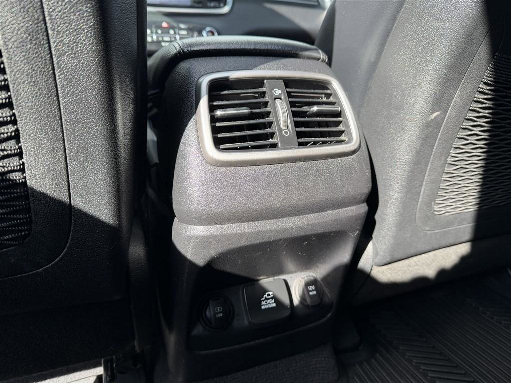 Used 2017 Kia Sorento SX image 24